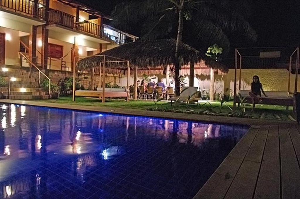 Pousada Dona Flor Hotel กาโนอาเกบราดา ภายนอก รูปภาพ